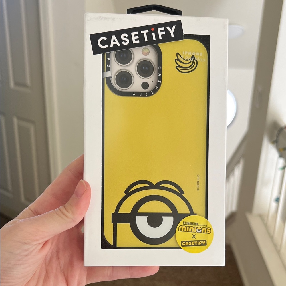 Casetify Minions Stuart and Banana iPhone 13 Pro Max Case - Picture 6 of 6